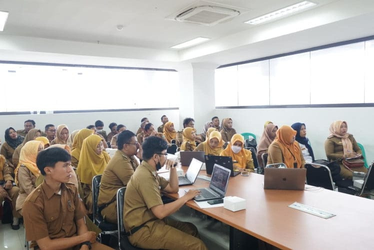 ASN Pesisir Barat Gunakan Aplikasi untuk Absensi dan TPP