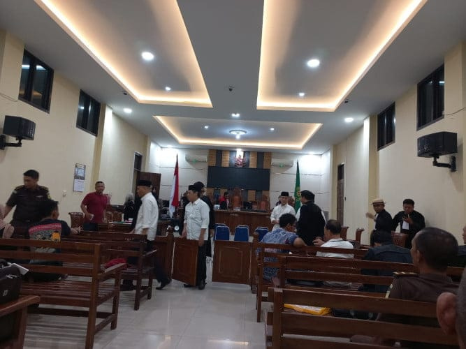 Sidang Dugaan Korupsi Bimtek Kades Lampung Utara Ditunda
